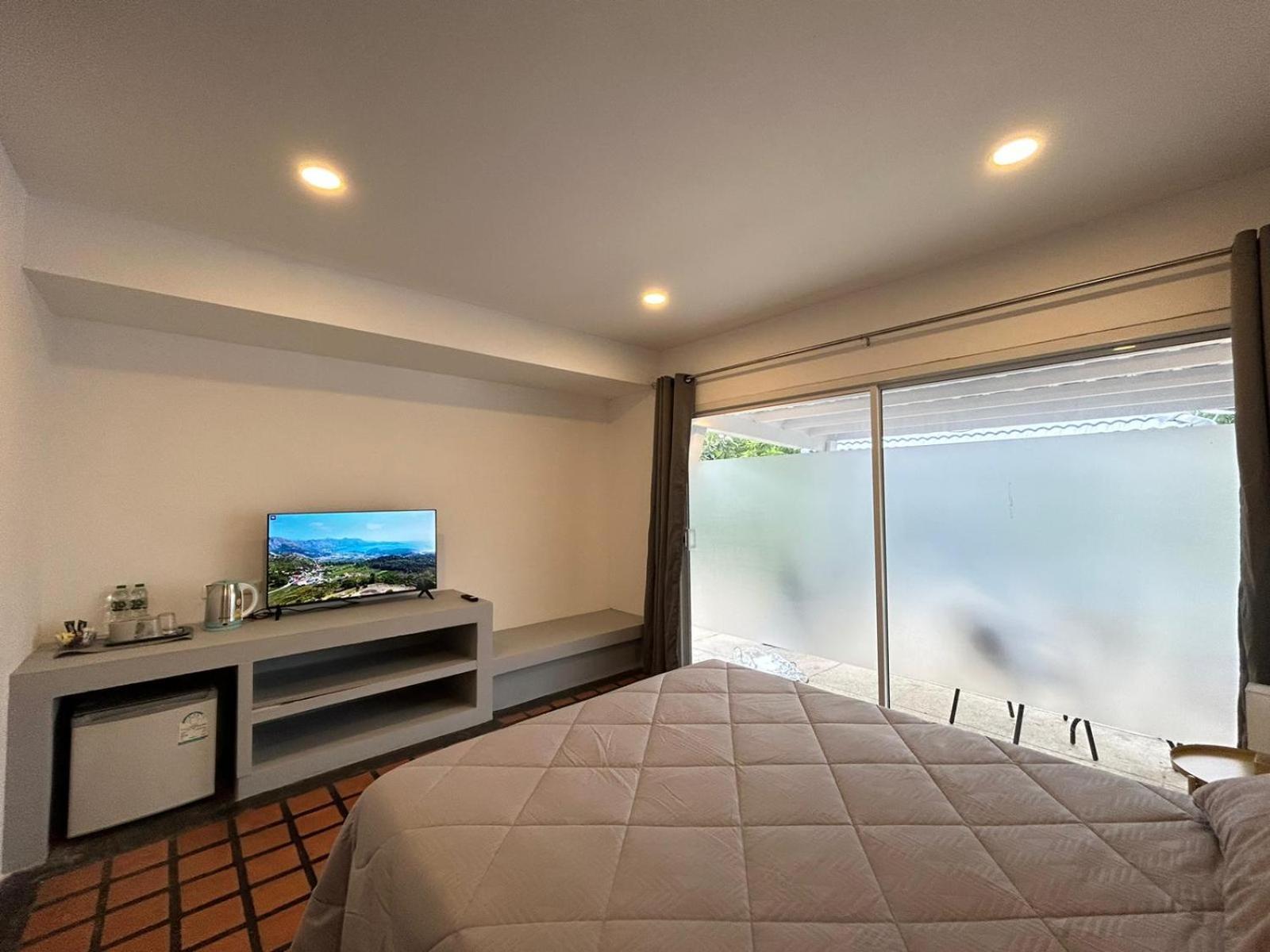 Thiptara Resort - Adults Only 湄南海滩 外观 照片