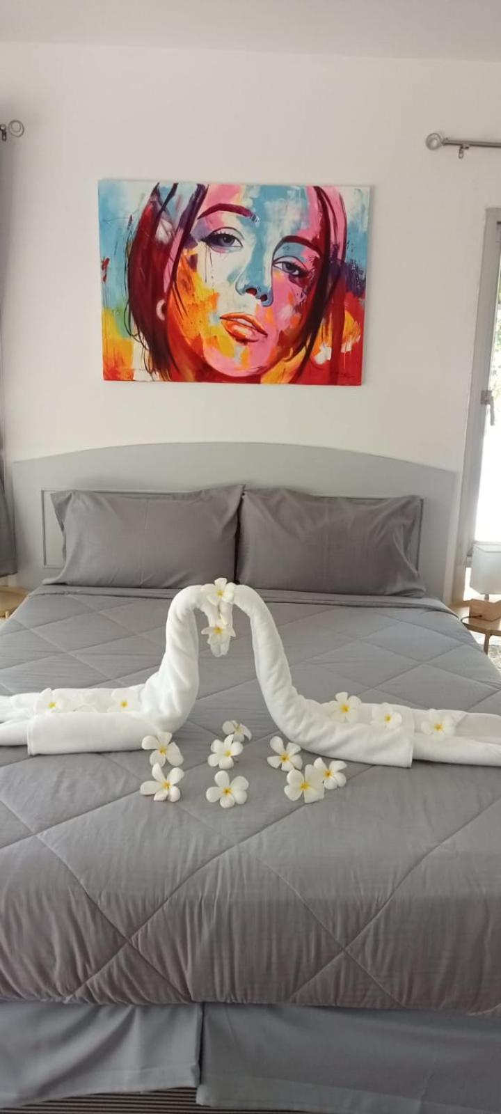 Thiptara Resort - Adults Only 湄南海滩 外观 照片