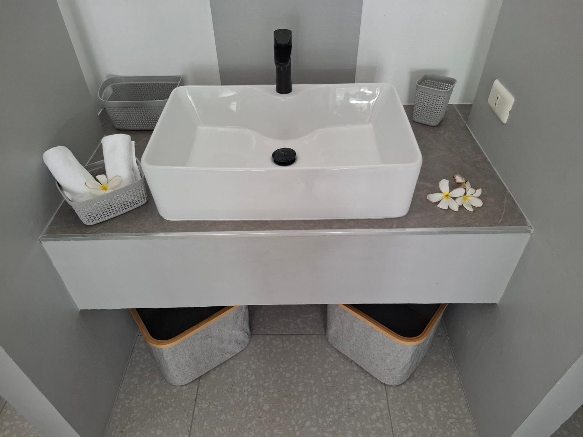 Thiptara Resort - Adults Only 湄南海滩 外观 照片