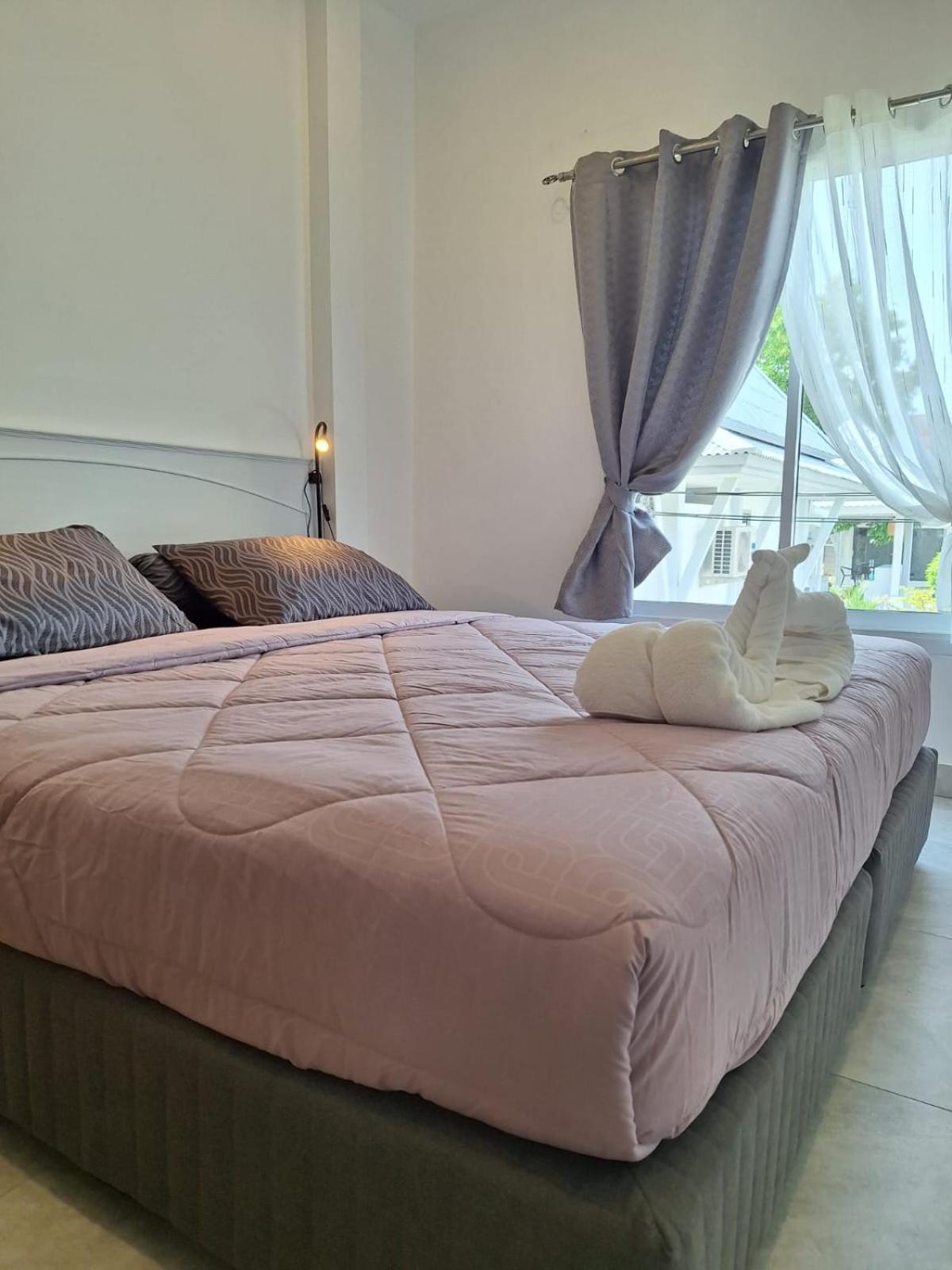 Thiptara Resort - Adults Only 湄南海滩 外观 照片