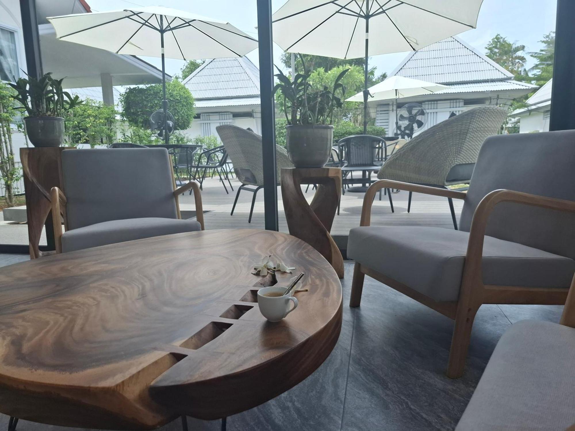 Thiptara Resort - Adults Only 湄南海滩 外观 照片