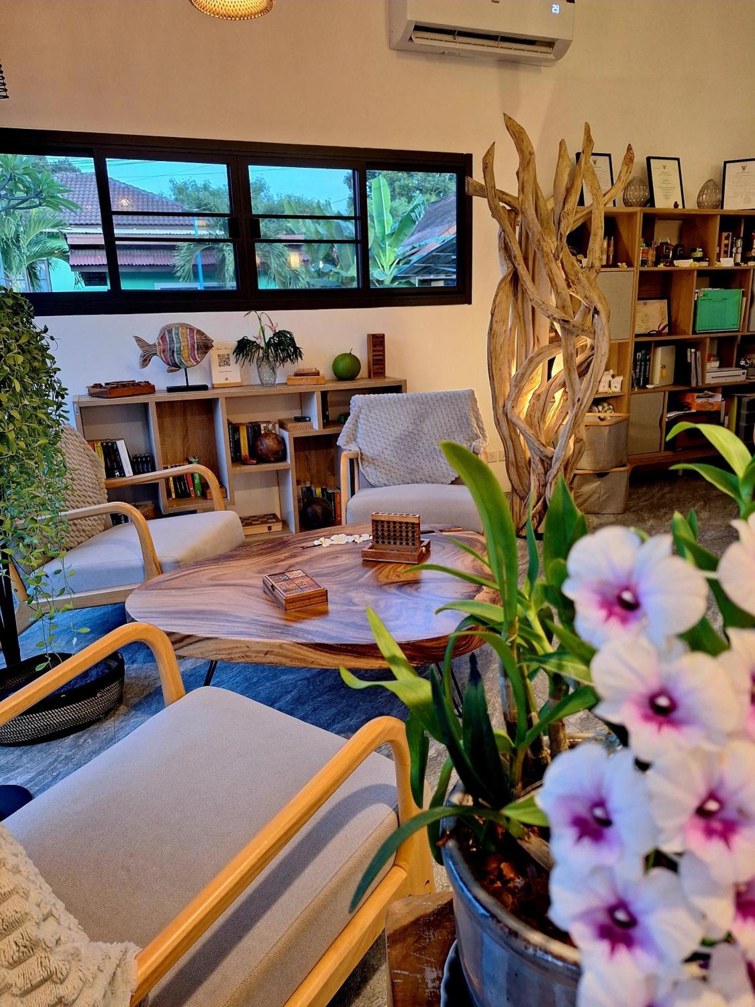 Thiptara Resort - Adults Only 湄南海滩 外观 照片